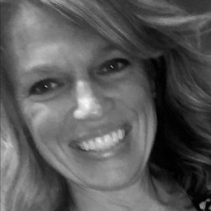 Meet your Posher, Holly